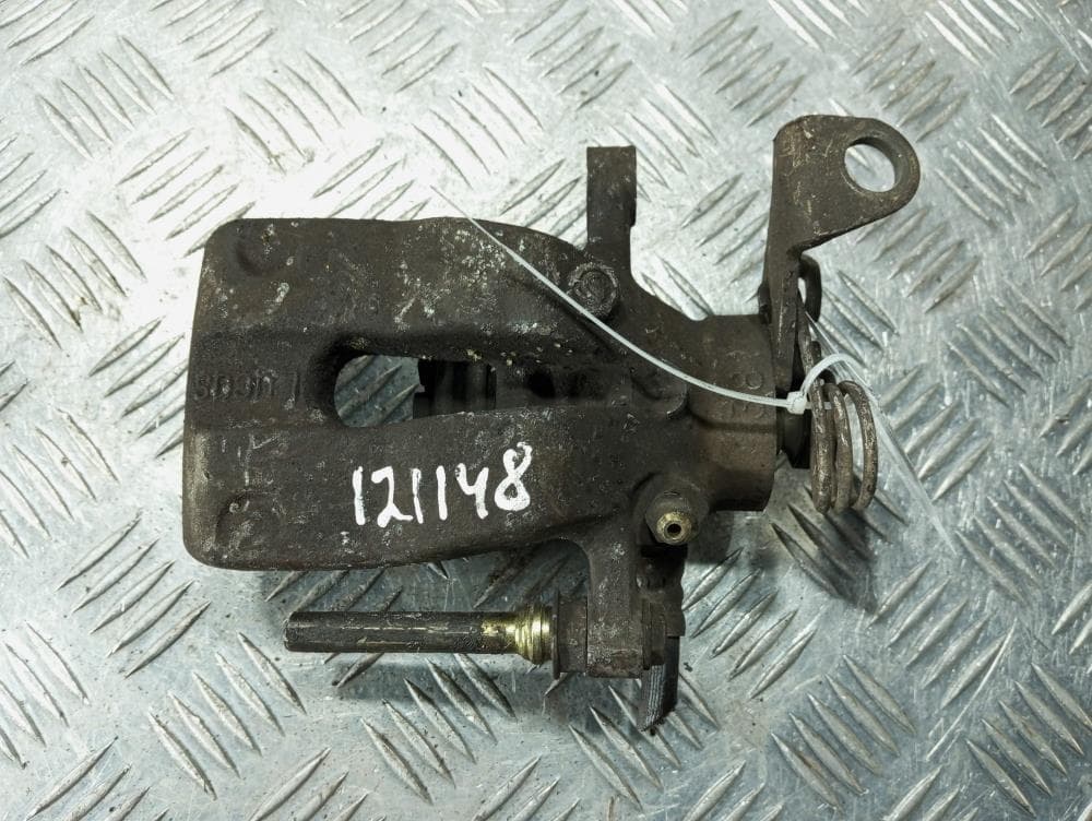 Суппорт задний левый к Alfa Romeo 147 (00-04)