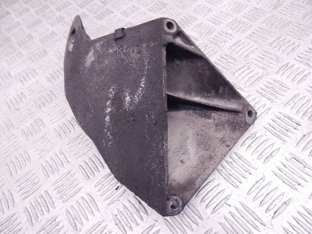 Кронштейн двигателя к BMW X5 E53 (99-03)