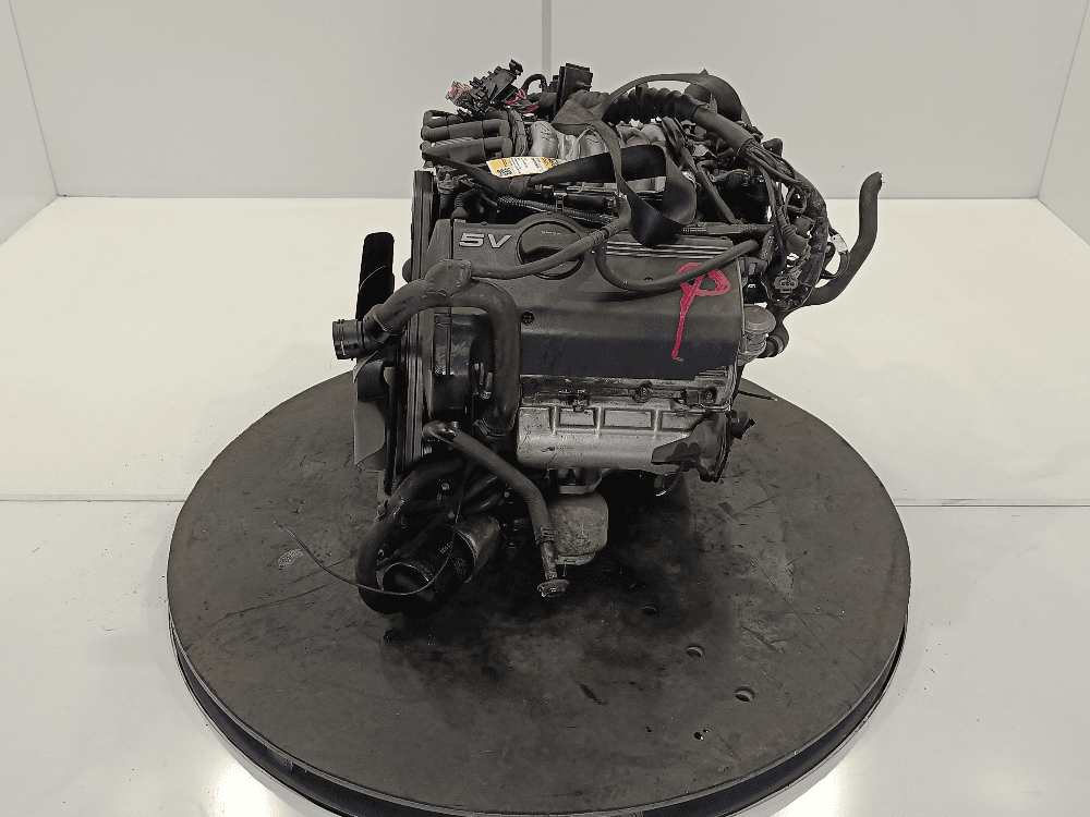 Двигатель к Audi A6 C5/4B (97-01)