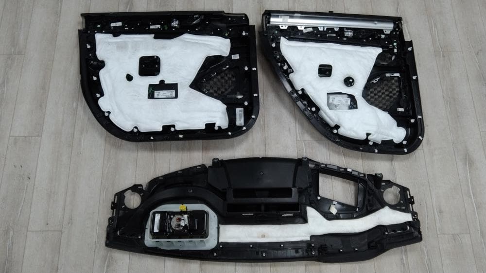 Салон (комплект сидений) к Jeep Grand Cherokee WL (21-24)