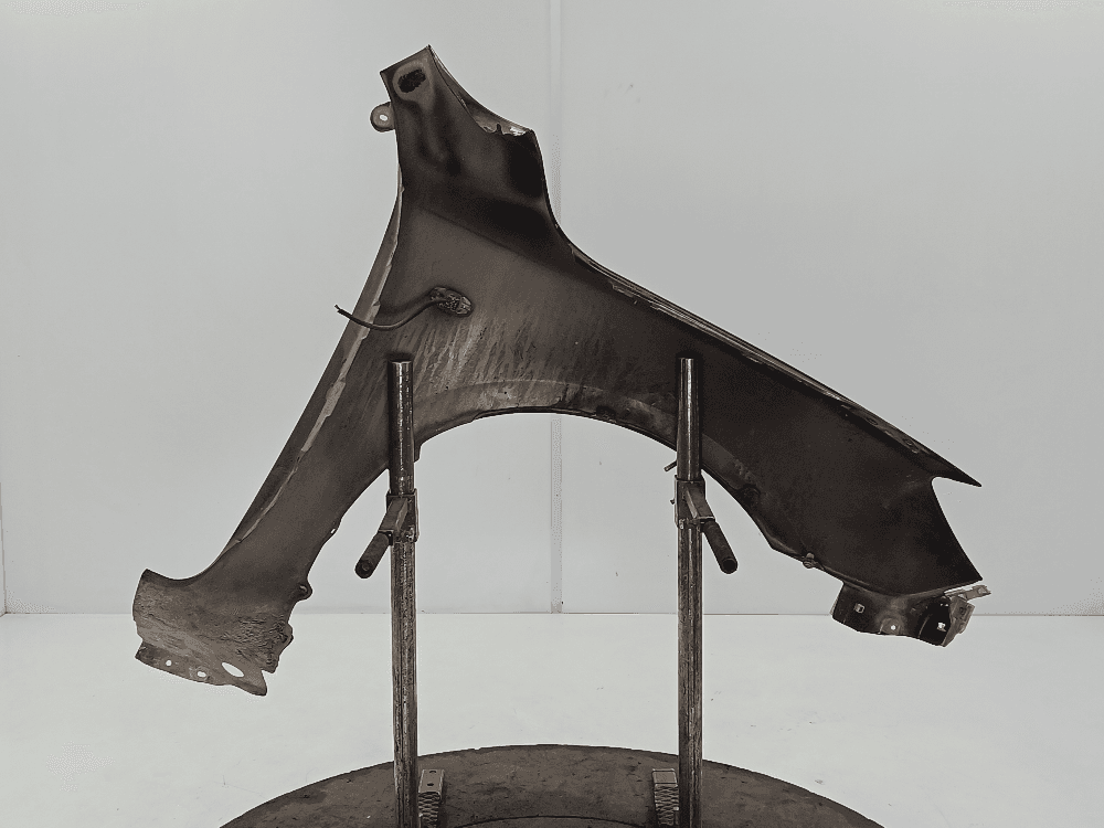 Крыло переднее левое к Mazda 3 BK Рестайлинг (06-09)