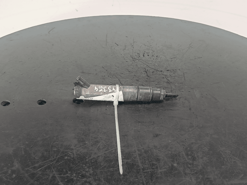 Форсунка к Volkswagen Golf 4 (97-06)