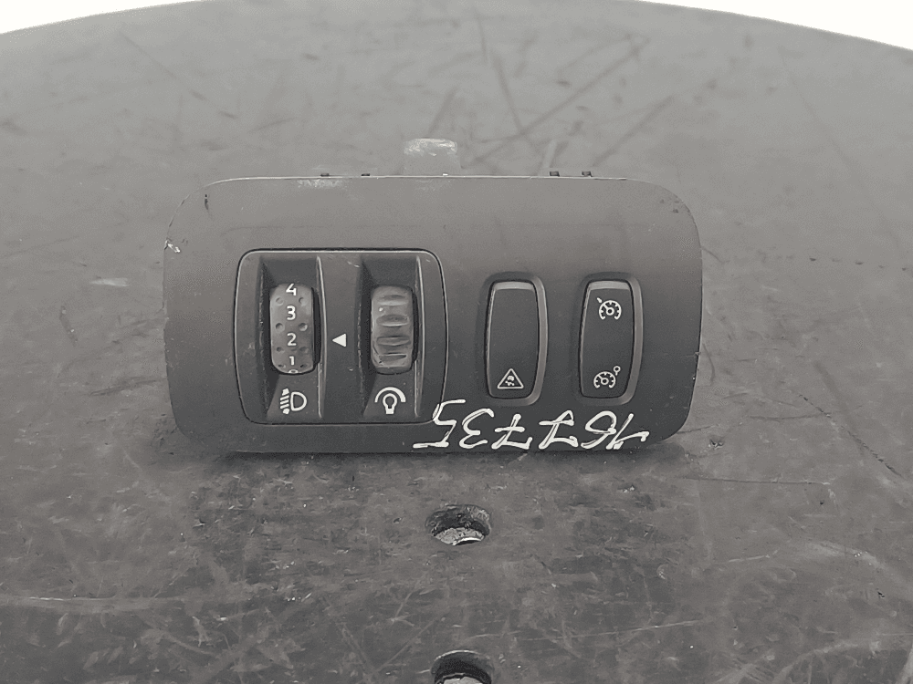 Переключатель света к Renault Megane 2 (02-06)
