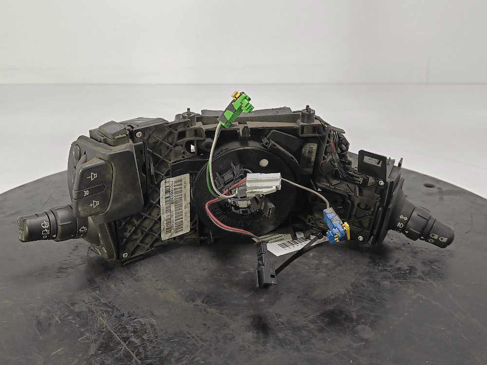 Переключатель подрулевой (стрекоза) к Renault Scenic 2 (03-06)