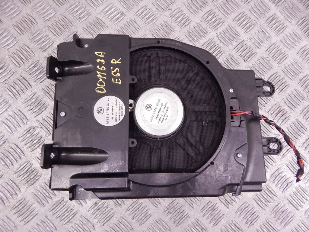 Сабвуфер к BMW 7 E65/E66 Рестайлинг (05-08)