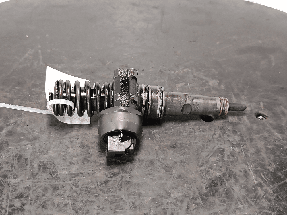 Форсунка к Volkswagen Golf 5 (03-09)