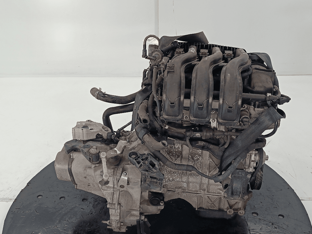 Двигатель к Peugeot 208 1 (12-15)