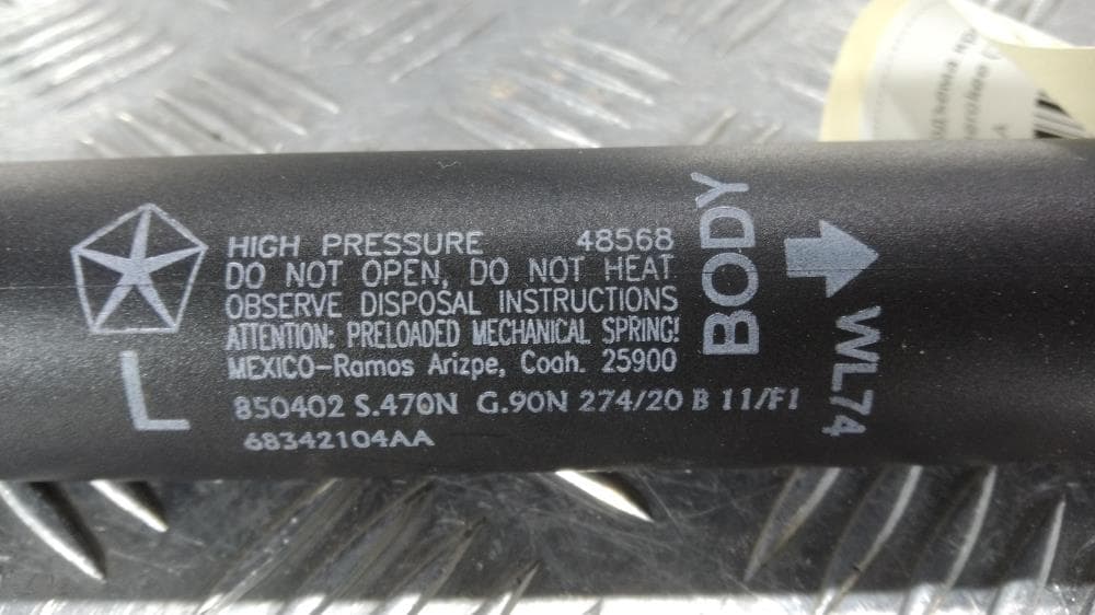 Механизм подъема крышки (двери) багажника к Jeep Grand Cherokee WL (21-24)