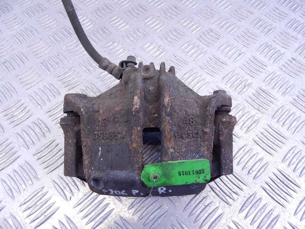 Суппорт передний правый к Peugeot 206 1 (98-03)