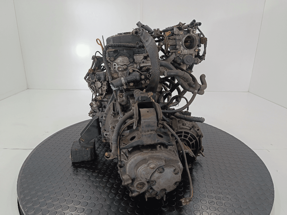 Двигатель к Nissan  Primera P12 (02-08)