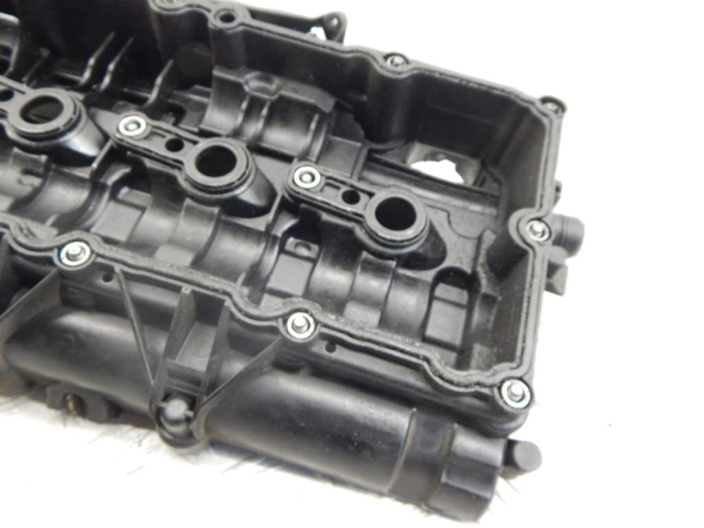 Клапанная крышка к BMW X3 F25 (10-14)