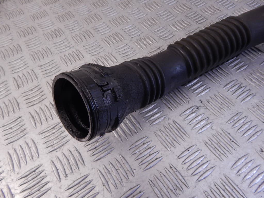 Патрубок интеркулера к Mercedes B W245 (05-08)