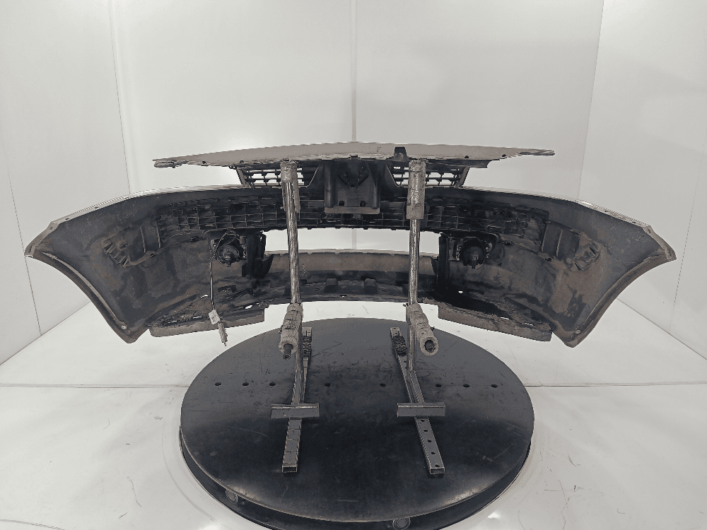 Бампер передний к Renault Megane 2 (02-06)