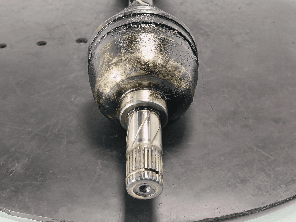 Полуось передняя левая (приводной вал, ШРУС) к Volvo V70 3 (07-13)