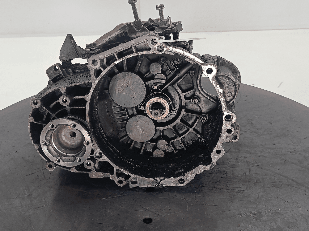 КПП механическая (МКПП) к Volkswagen Golf 5 (03-09)