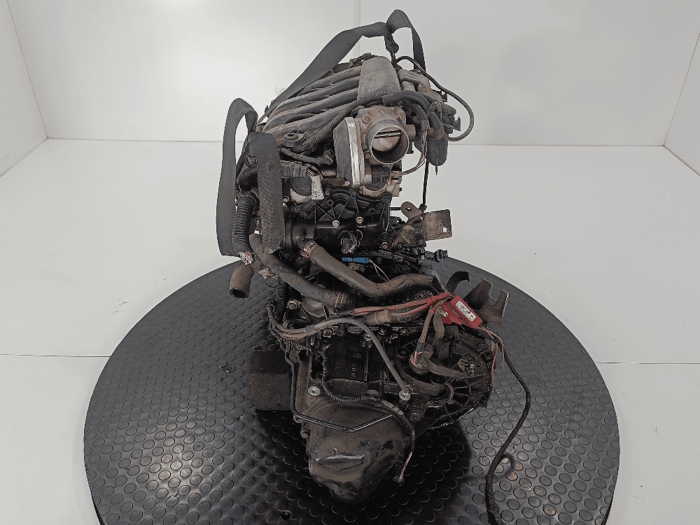 Двигатель к Renault Scenic 2 (03-06)