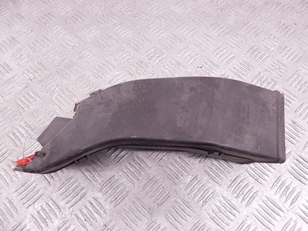 Воздуховод тормозной правый к BMW 5 E39 Рестайлинг (00-04)