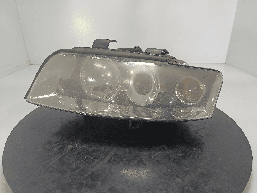 Фара левая к Audi A4 B6 (01-05)