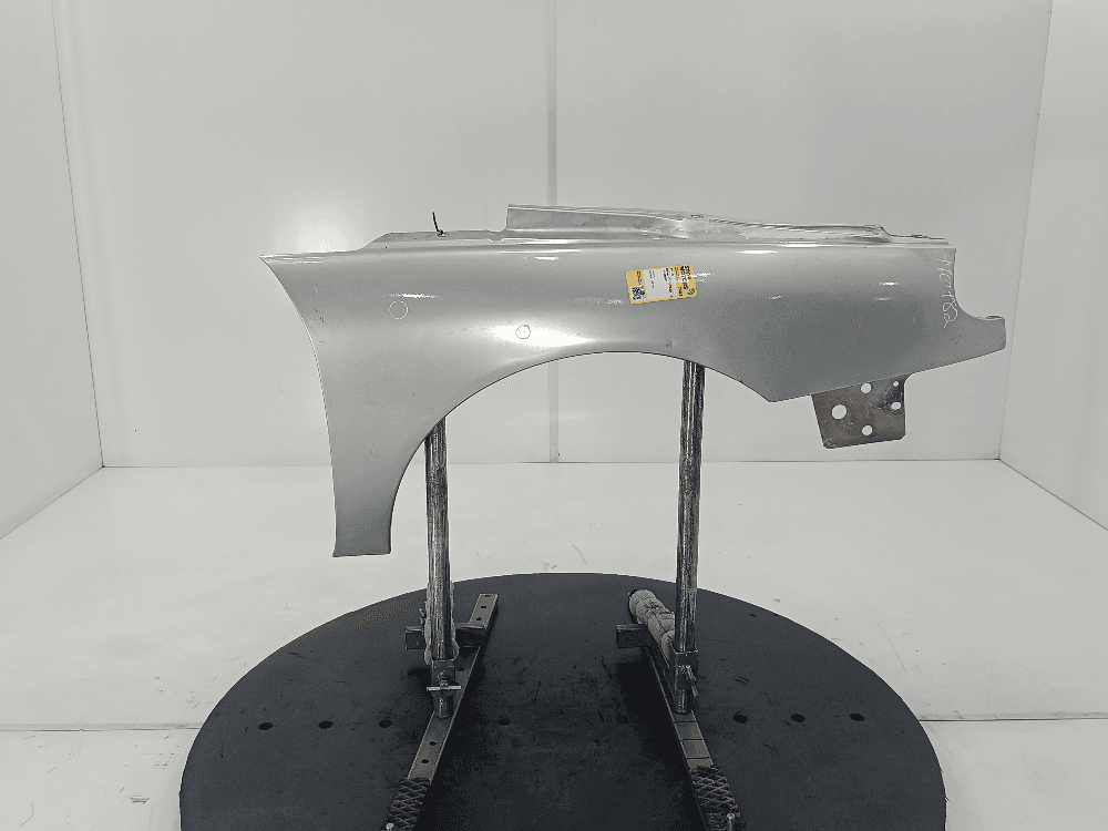 Крыло переднее правое к Renault Laguna 1 (93-98)