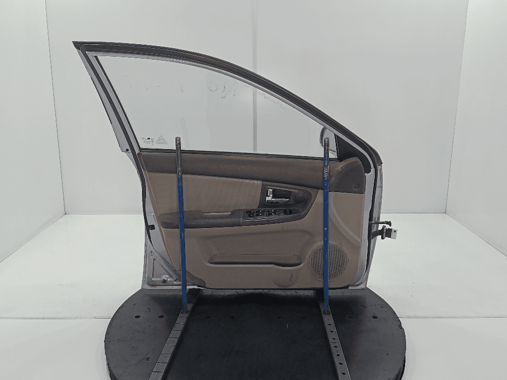 Дверь передняя левая к Kia Cerato 1 (03-06)