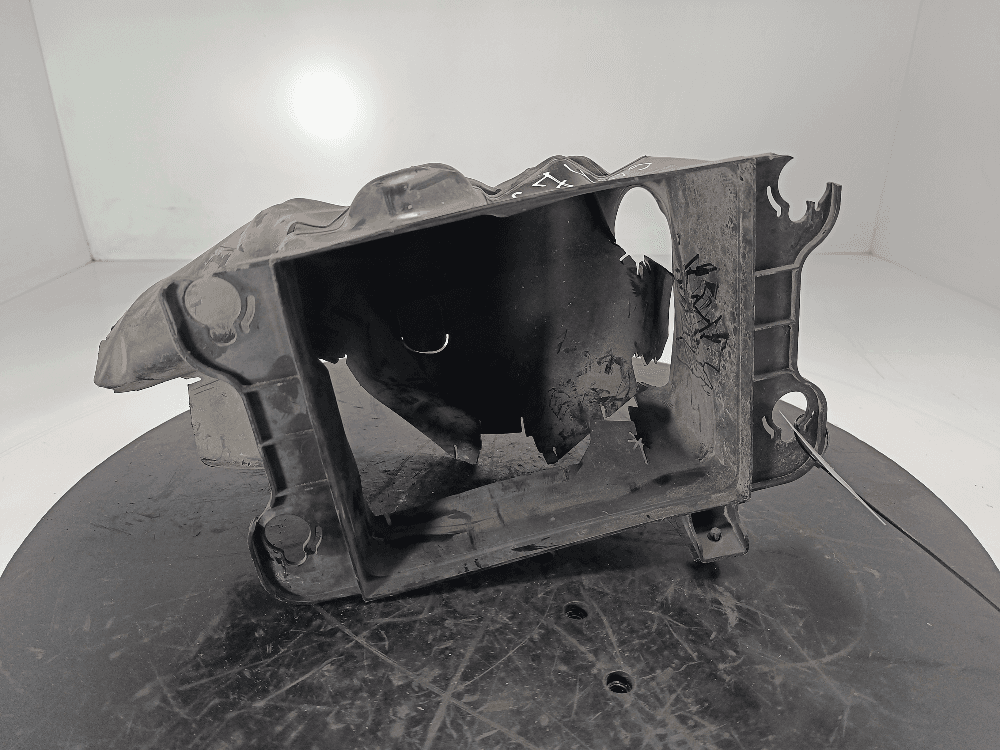 Дефлектор радиатора к Volkswagen Touareg 3 (18-24)