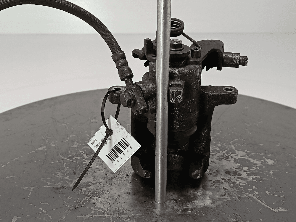 Суппорт задний правый к Audi A4 B7 (04-09)