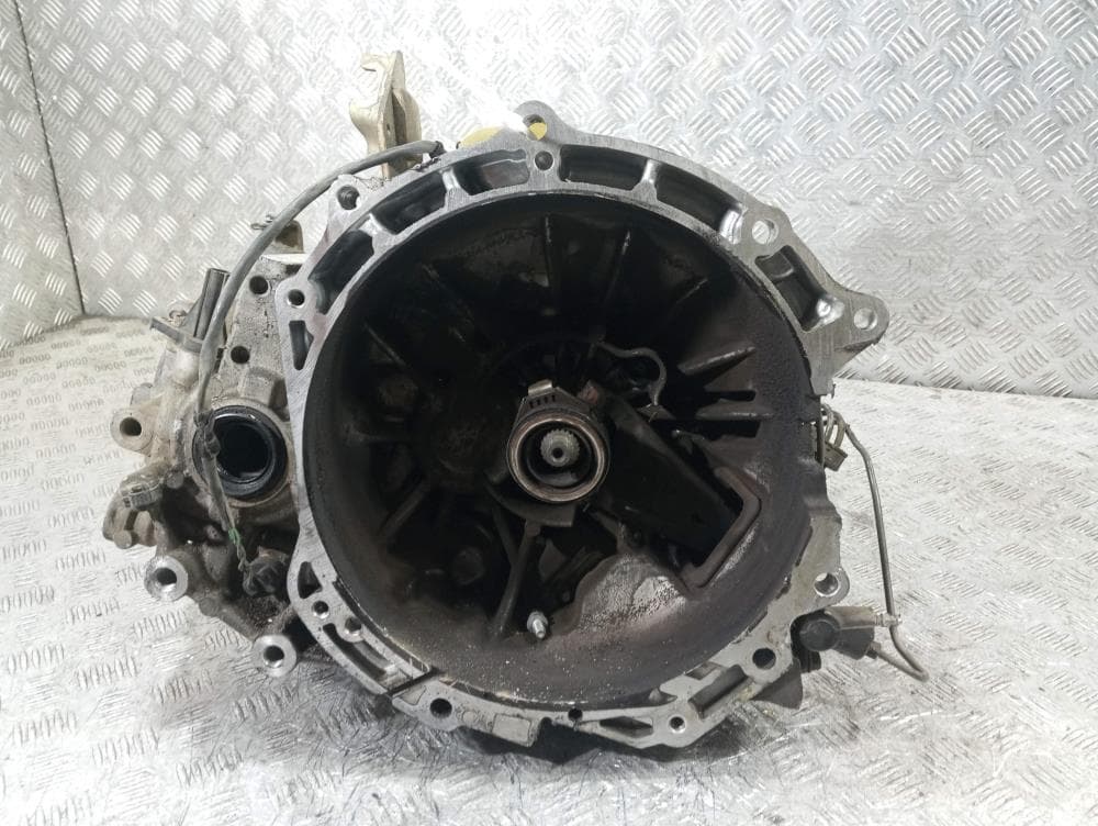 КПП механическая (МКПП) к Mazda 6 1 (02-05)
