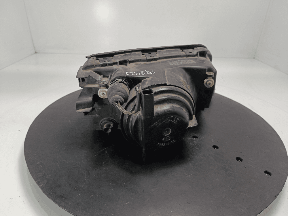 Фара левая к Audi 100 C4 (90-94)