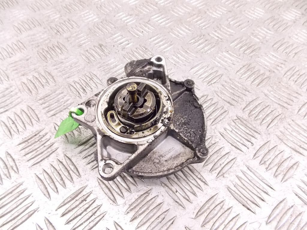 Насос вакуумный к Audi A4 B6 (01-05)