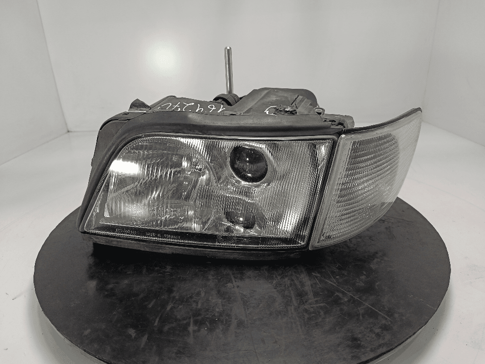 Фара левая к Audi A6 C4 (94-97)