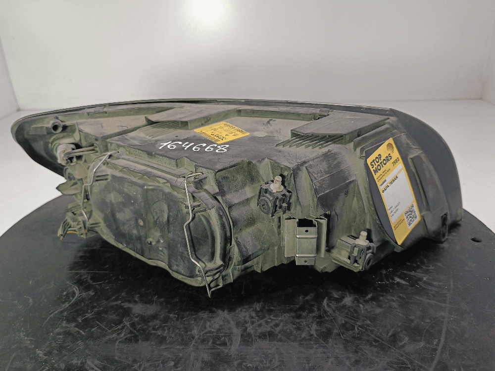 Фара левая к Volvo S40 2 (04-07)