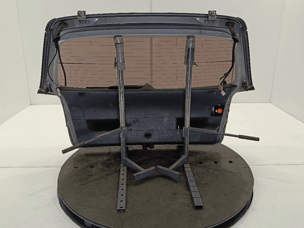 Крышка багажника (дверь 3-5) к Volkswagen Golf 5 (03-09)
