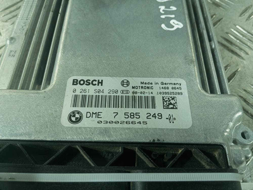 Блок управления двигателем к BMW 1 E81/E82/E87/E88 (04-07)