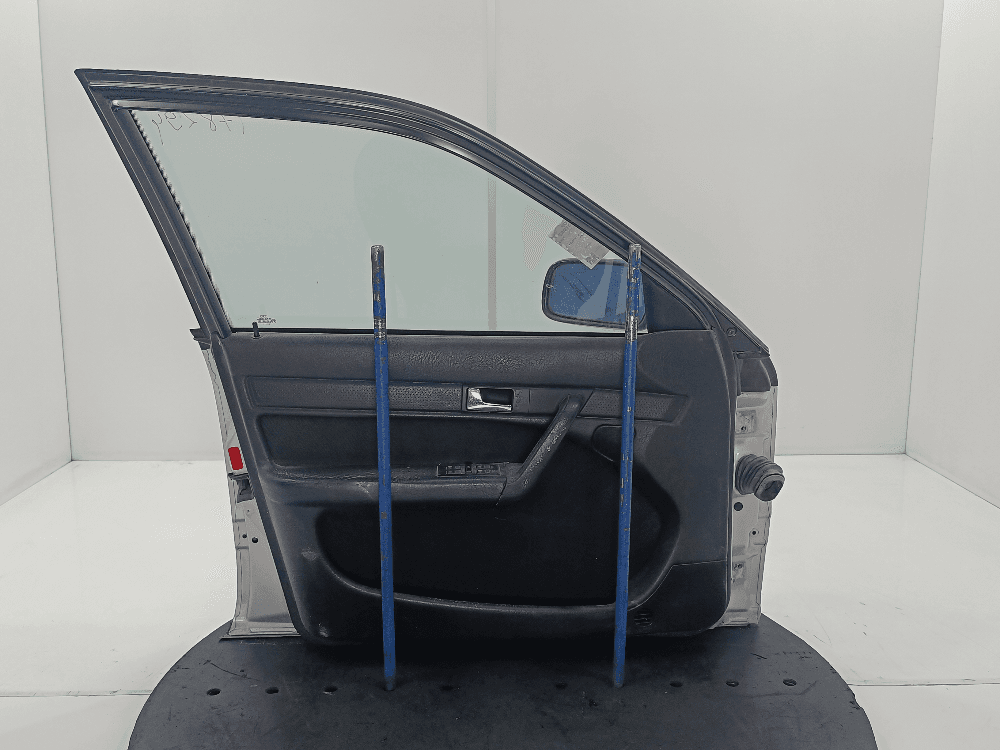 Дверь передняя левая к Audi 100 C4 (90-94)