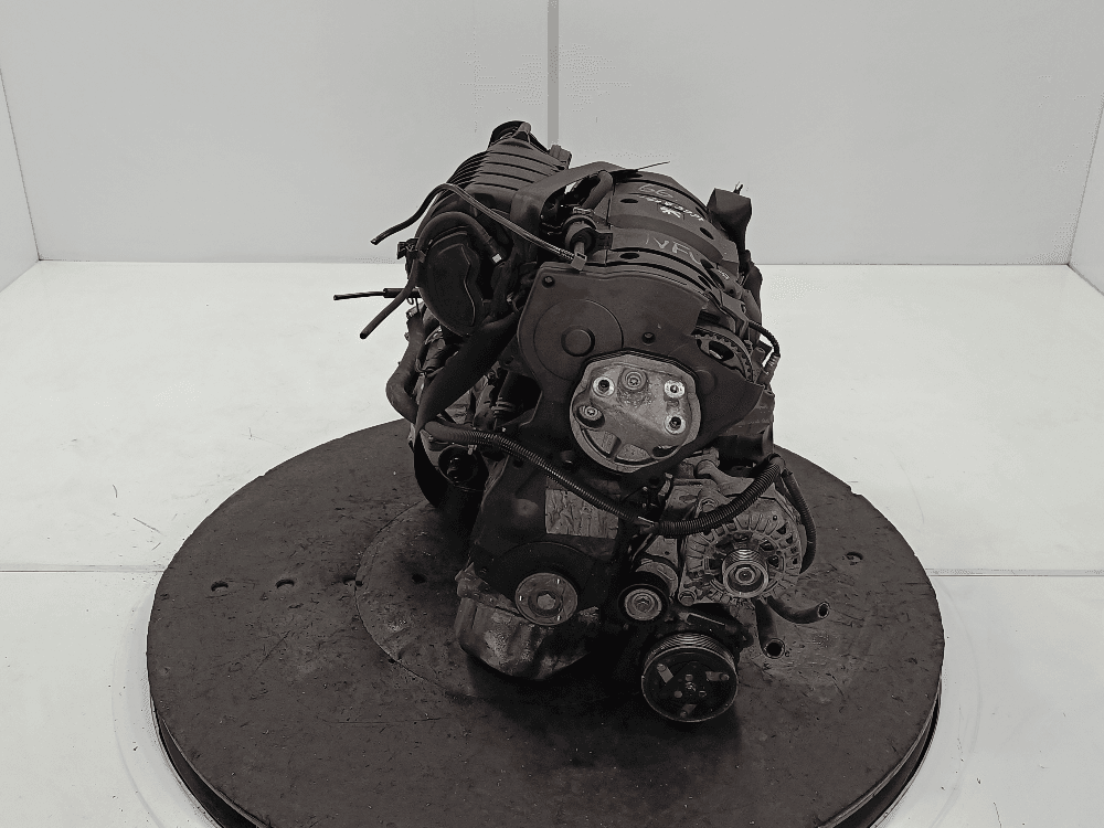 Двигатель к Peugeot 307 (01-05)