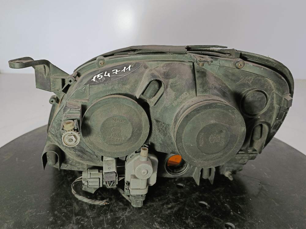 Фара правая к Nissan  Almera Tino (00-06)