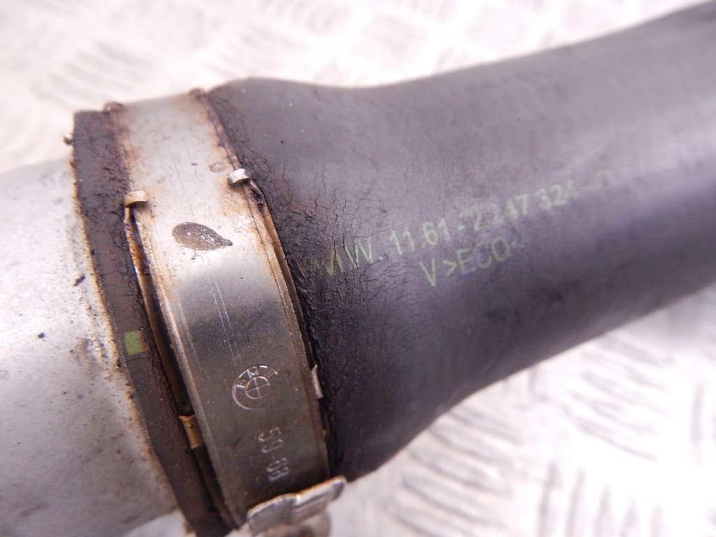 Патрубок интеркулера к BMW 3 E46 (97-03)