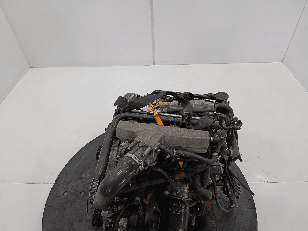 Двигатель к Audi A4 B7 (04-09)