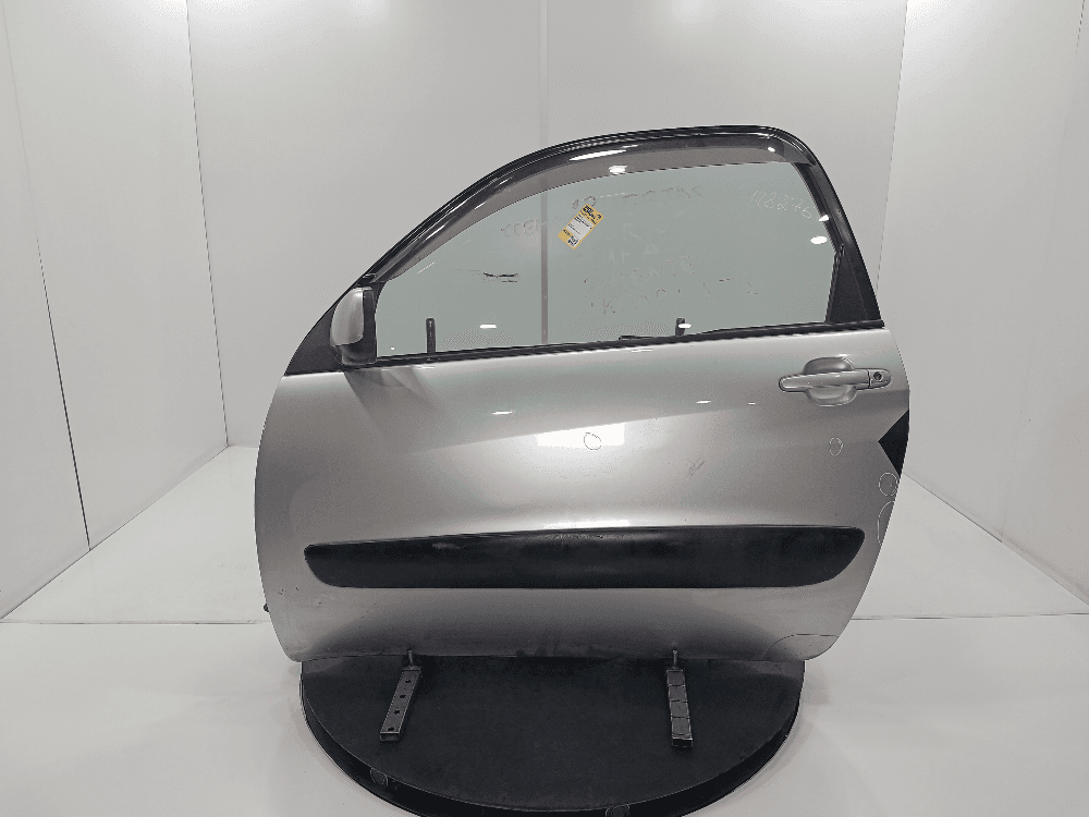 Дверь передняя левая к Toyota Rav 4 XA20 (00-03)