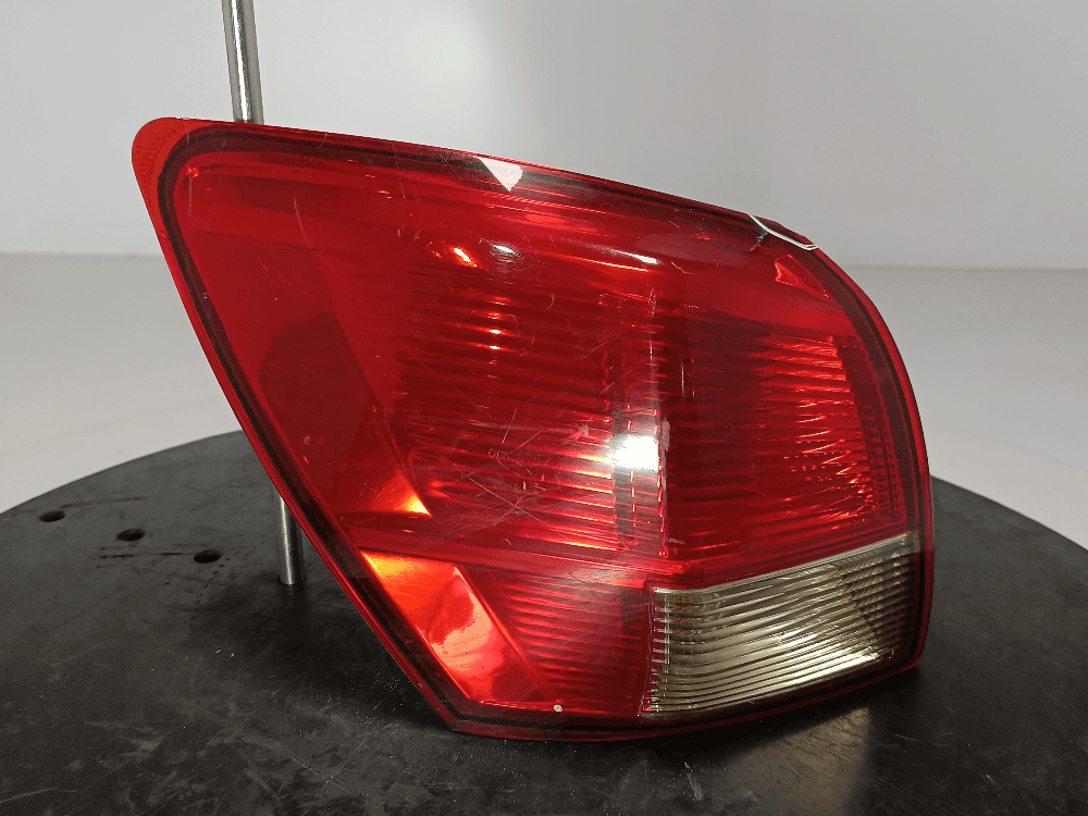 Фонарь задний левый к Nissan  Qashqai 1 (07-10)