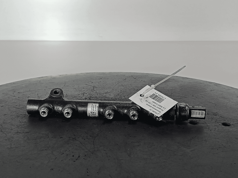 Топливная рампа к Peugeot 508 1 (10-14)