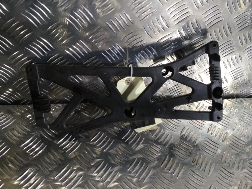 Кронштейн к Tesla Model X (15-21)