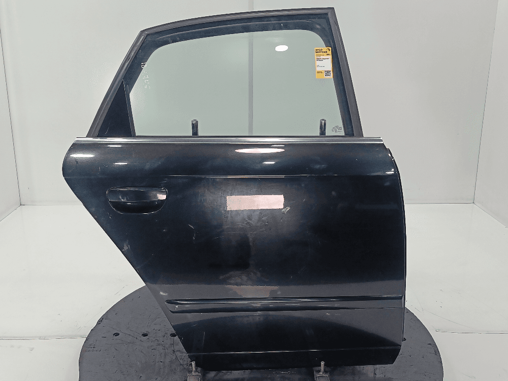 Дверь задняя правая к Audi A4 B7 (04-09)