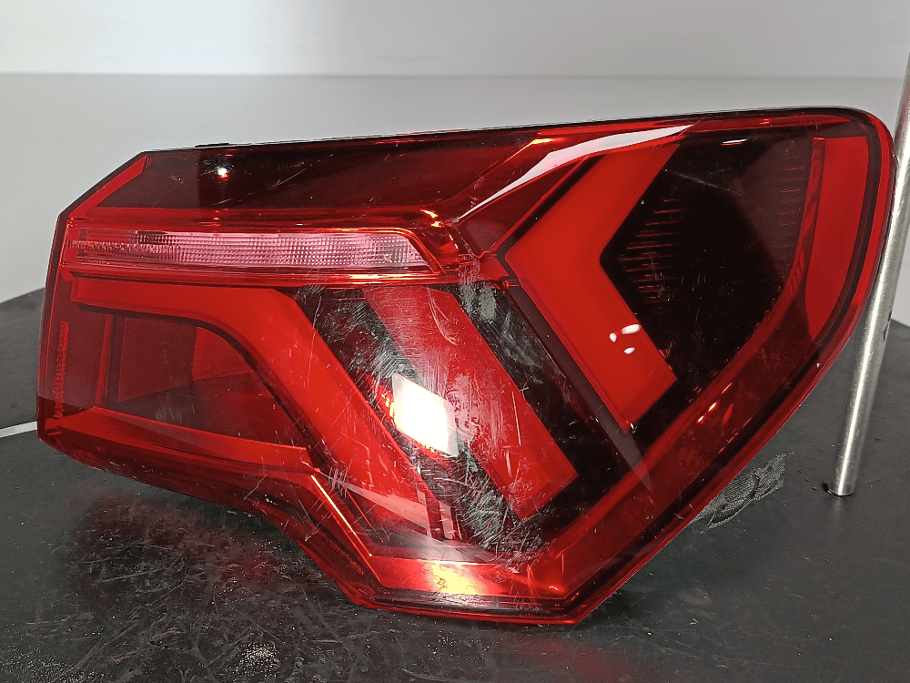 Фонарь задний правый к Audi Q3 F3 (18-24)
