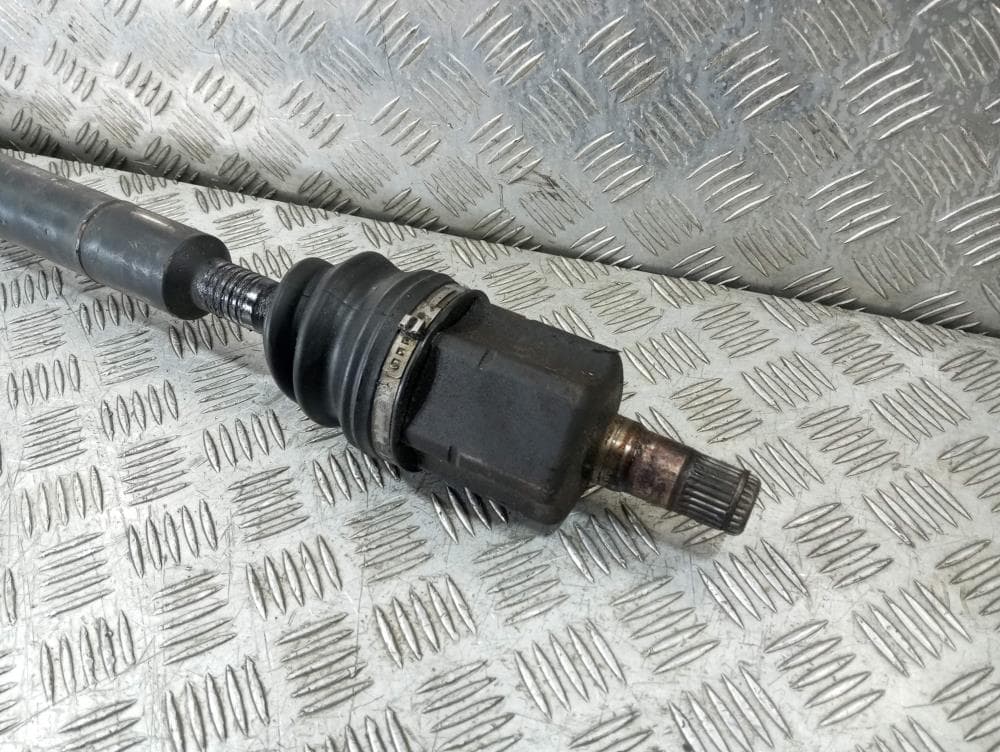 Полуось передняя правая (приводной вал, ШРУС) к Volkswagen Golf 6 (08-15)