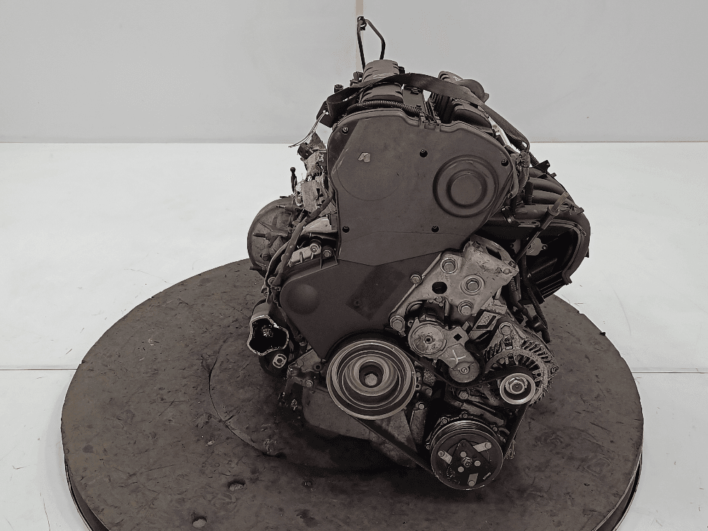 Двигатель к Citroen C4 1 (04-08)
