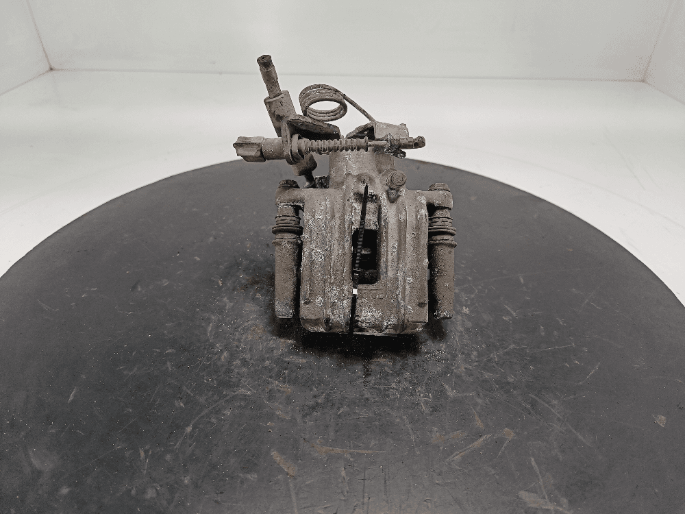 Суппорт задний правый к Audi A4 B7 (04-09)