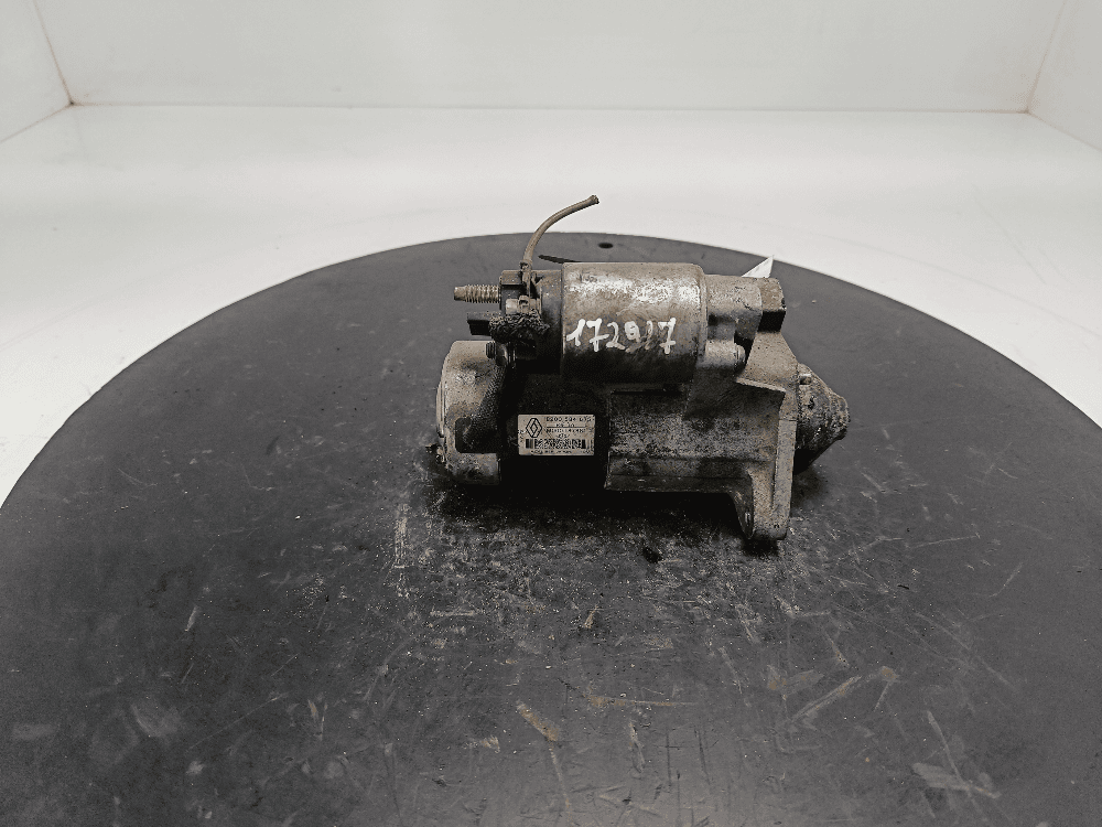 Стартер к Renault Scenic 2 (03-06)