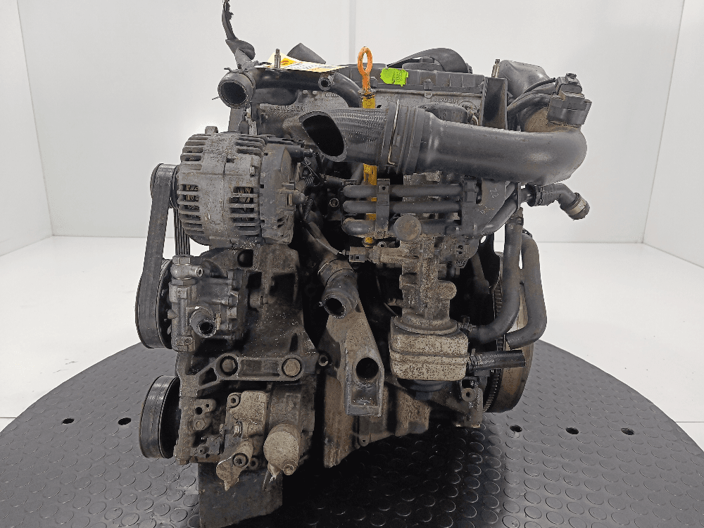 Двигатель к Audi A4 B7 (04-09)