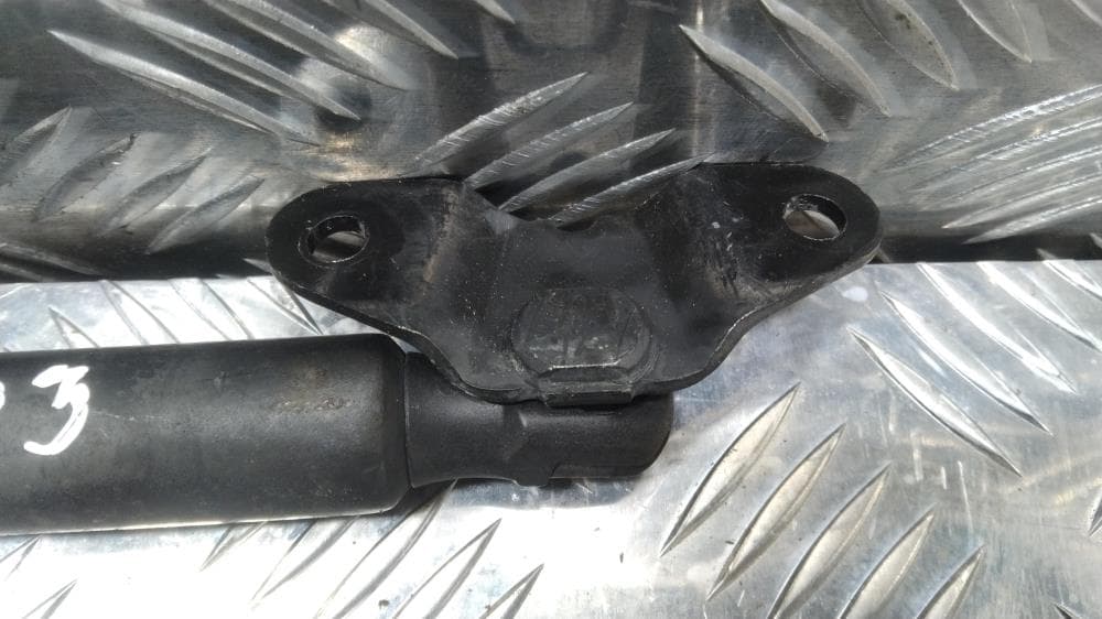 Амортизатор крышки багажника (3-5 двери) к Volkswagen Touran 2 (10-15)